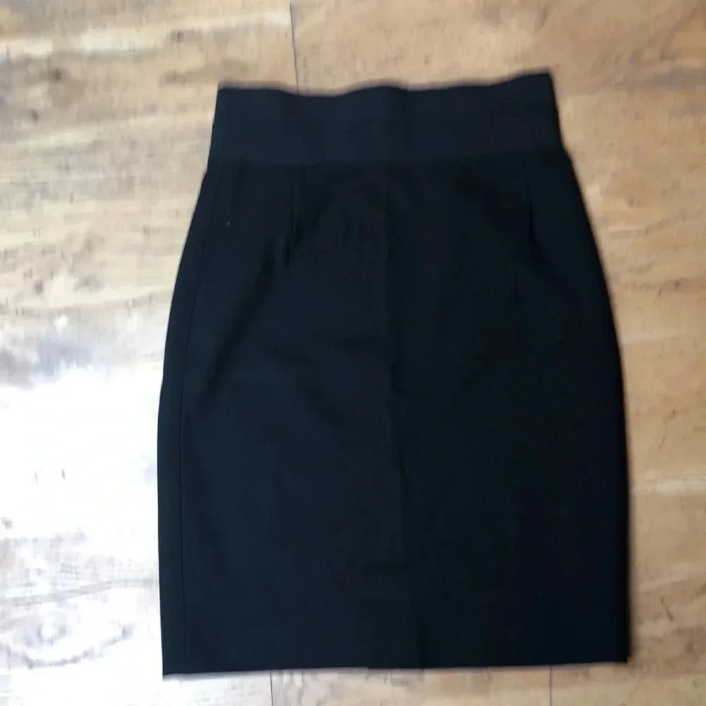 Carlisle Lined Straight Skirt.  Size 10